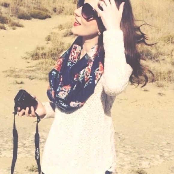 ..: Meet your Posher, Cassie :.. - Picture 1 of 1